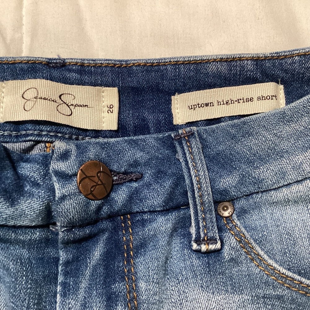 Jessica Simpson High Rise Short - Picture 2 of 8